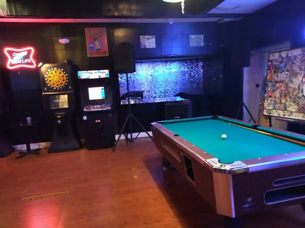 Arcadia Bar & Grill | restaurant | 215 E Walworth Ave #1, Delavan, WI 53115, USA | 2627256459 OR +1 262-725-6459