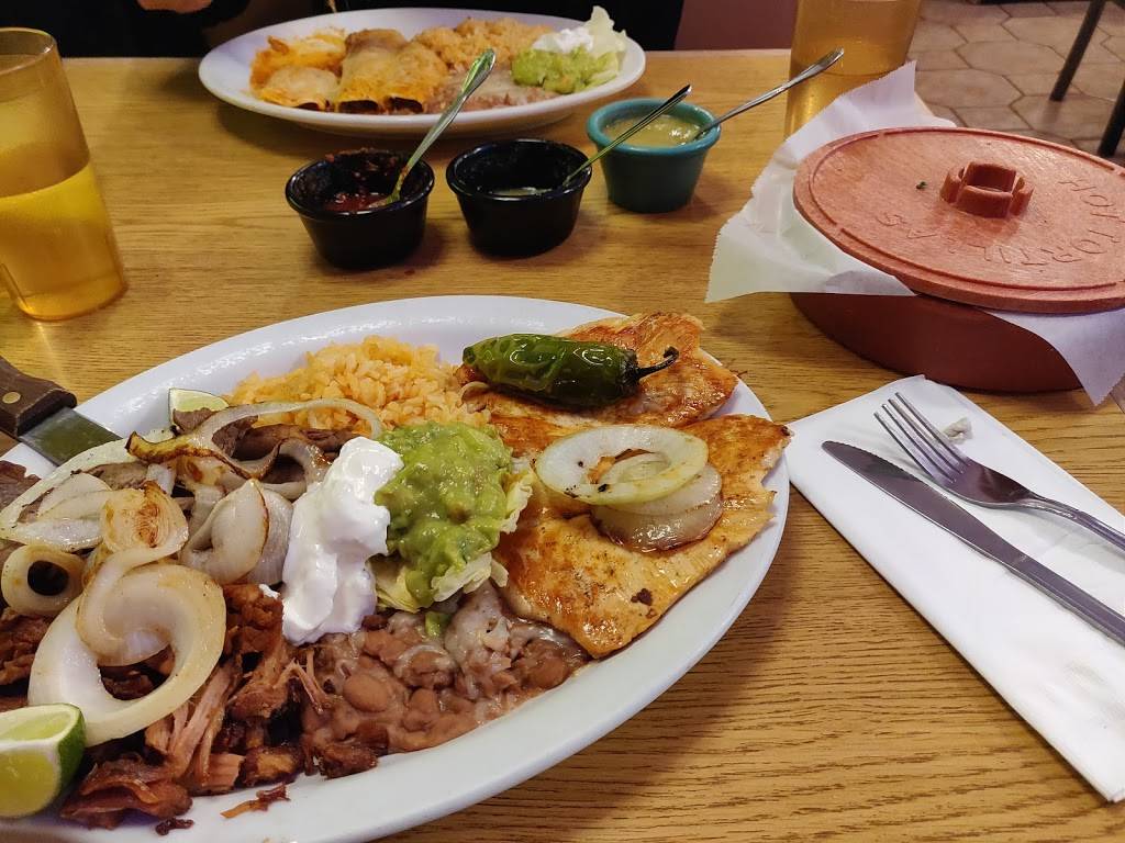 Araujos | restaurant | 3112, 404 San Bruno Ave W, San Bruno, CA 94066, USA | 6505884257 OR +1 650-588-4257