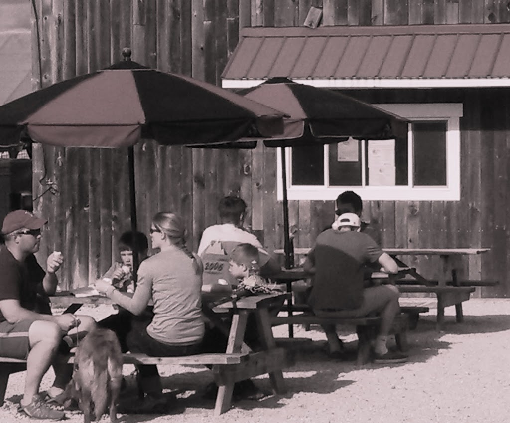 The Mill Market & Deli | restaurant | 1580 Dorset St, South Burlington, VT 05403, USA | 8028624602 OR +1 802-862-4602