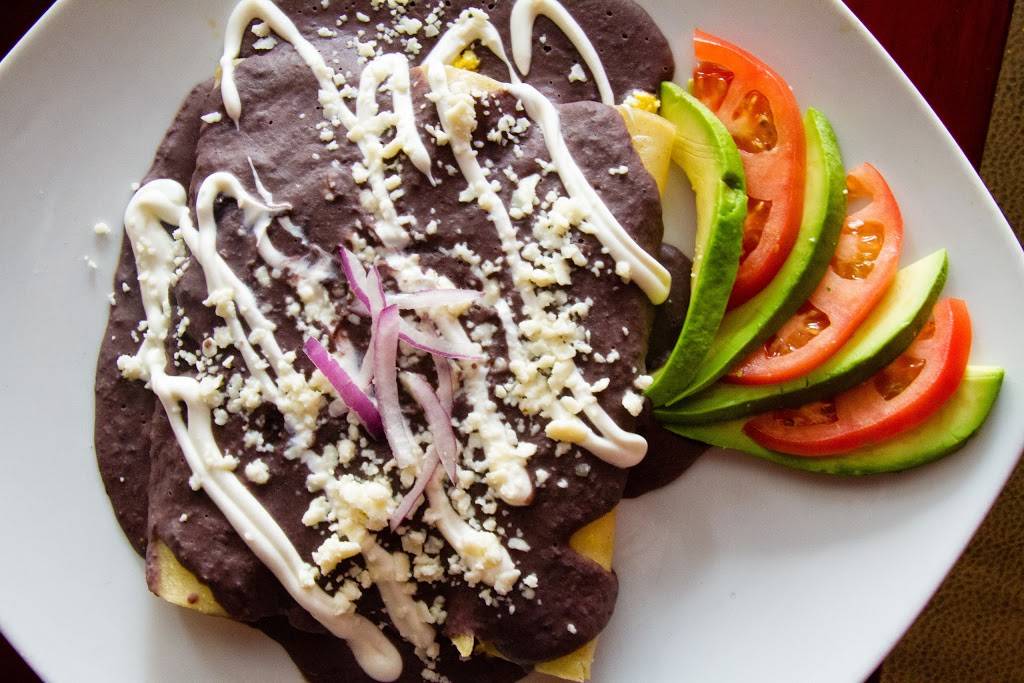 Guajillo | restaurant | 1727 Wilson Blvd, Arlington, VA 22209, USA | 7038070840 OR +1 703-807-0840