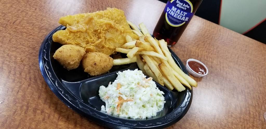 Long John Silvers | restaurant | 140 N Main St, East Peoria, IL 61611, USA | 3096980515 OR +1 309-698-0515