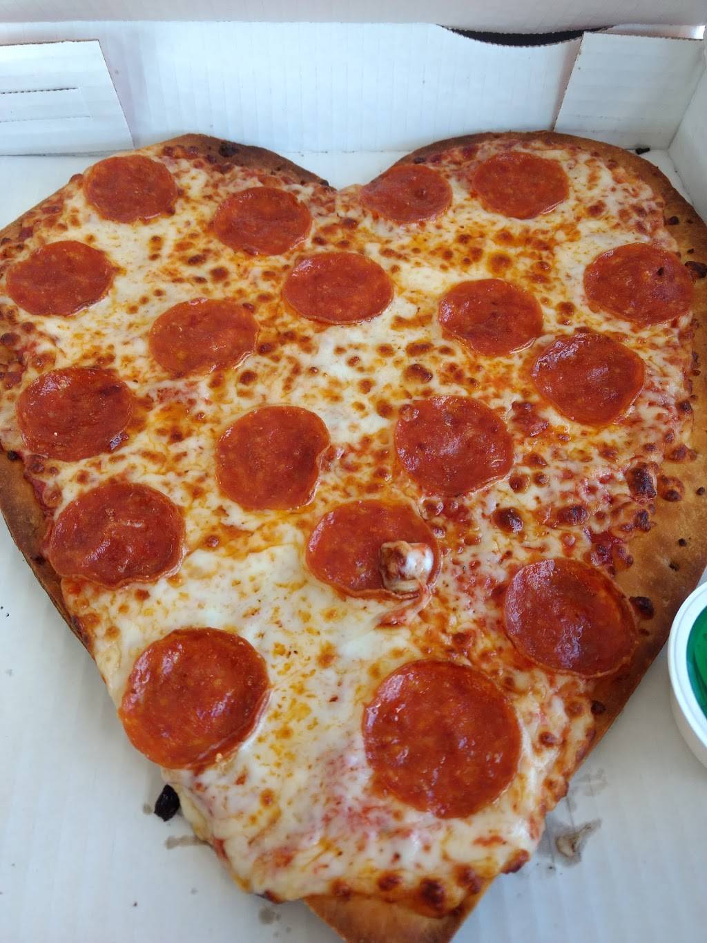 Papa Johns Pizza | restaurant | 7520 W Greenfield Ave, West Allis, WI 53214, USA | 4144767272 OR +1 414-476-7272