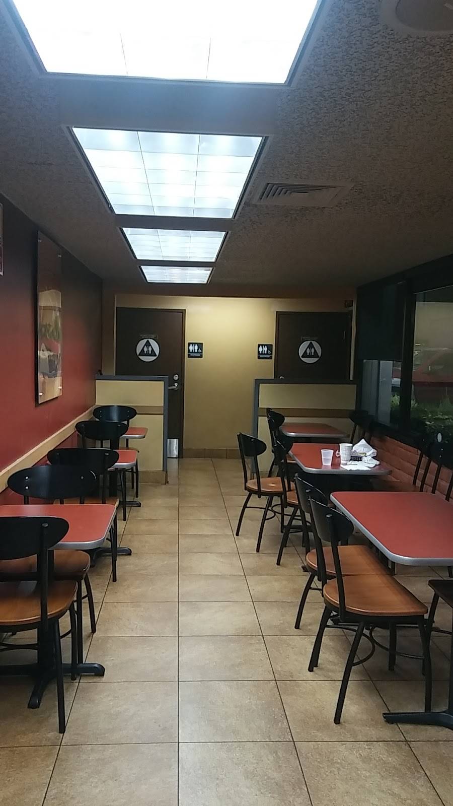 Jack in the Box | restaurant | 6551 Lankershim Blvd, North Hollywood, CA 91606, USA | 8187633818 OR +1 818-763-3818