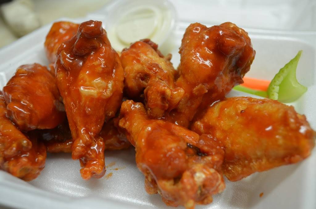 Paparonis | restaurant | 11090 Lake St, Pavilion, NY 14525, USA | 5855843170 OR +1 585-584-3170