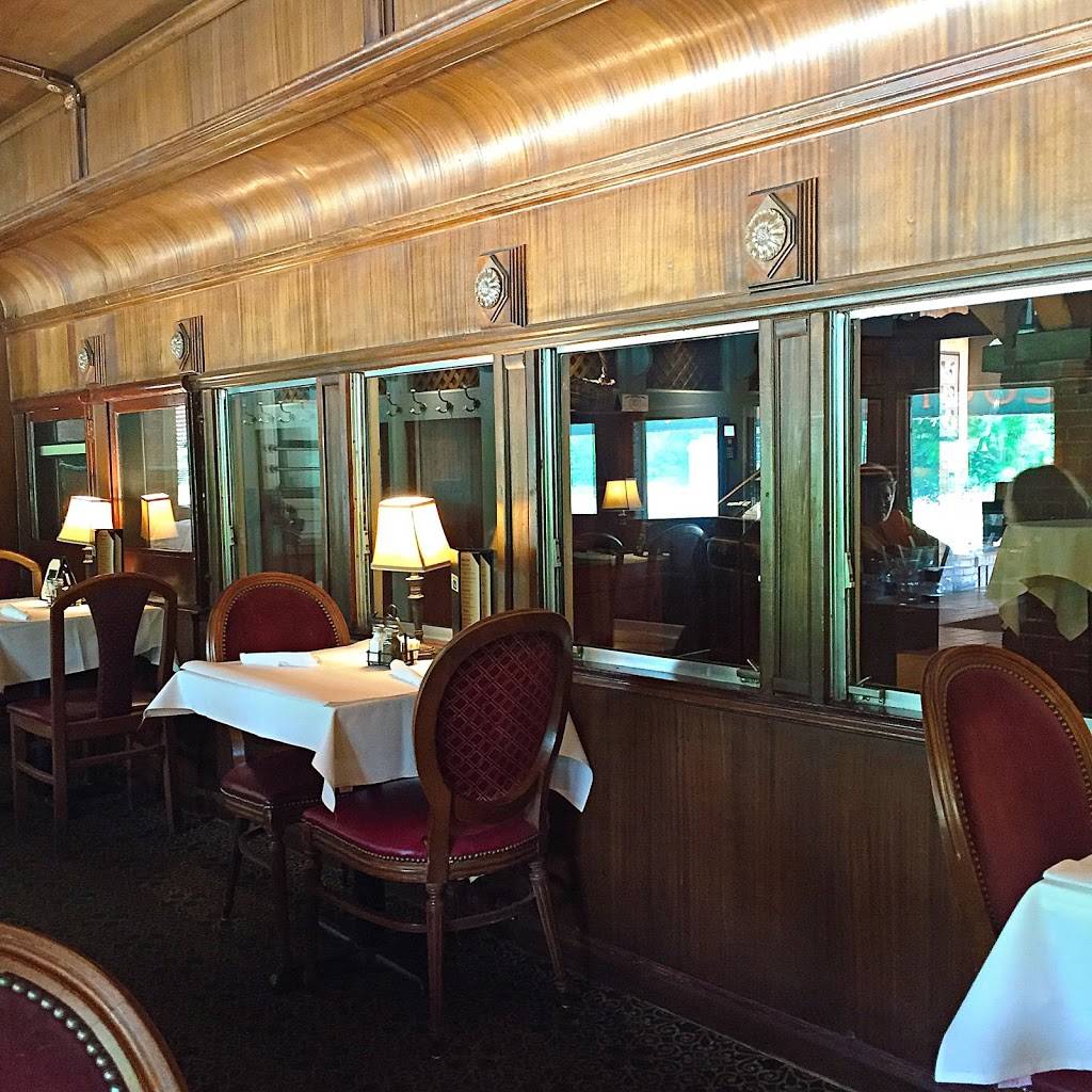 Chessies Restaurant | meal takeaway | 200 Applebee St, Barrington, IL 60010, USA | 8473825020 OR +1 847-382-5020