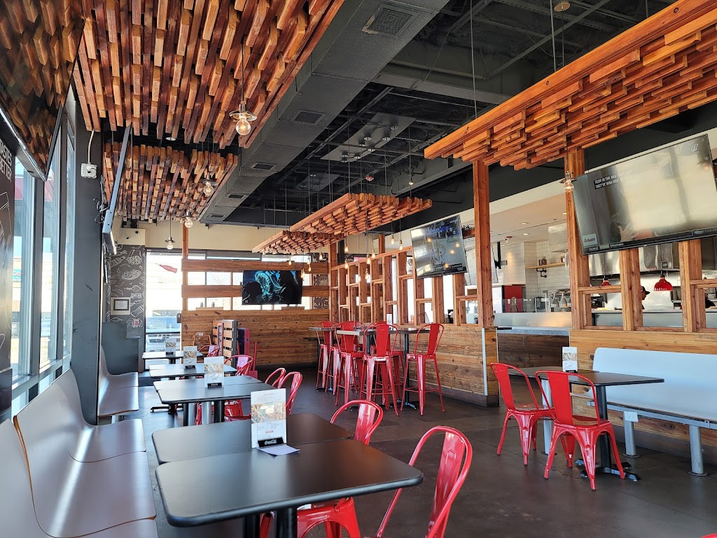 Red Hot Chikn | restaurant | 8400 Preston Rd Suite 100, Plano, TX 75024, USA | 2145014488 OR +1 214-501-4488