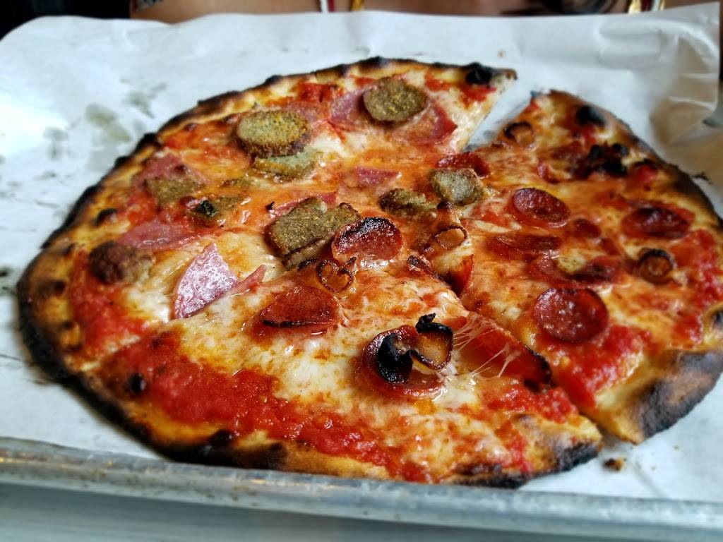 Frank Pepe Pizzeria Napoletana | restaurant | 221 Buckland Hills Dr, Manchester, CT 06042, USA | 8606447333 OR +1 860-644-7333