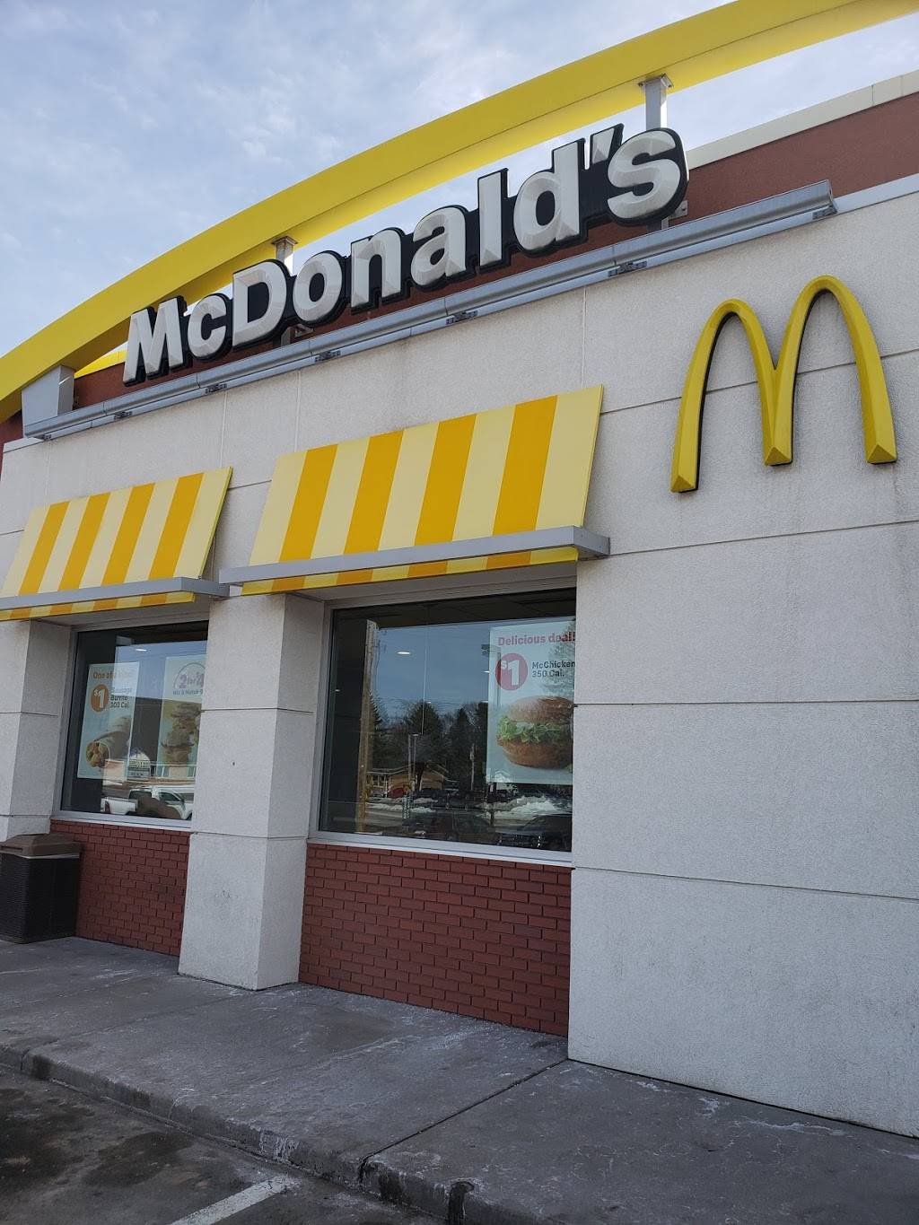 McDonalds | cafe | 500 MN-65, Mora, MN 55051, USA | 3206792269 OR +1 320-679-2269