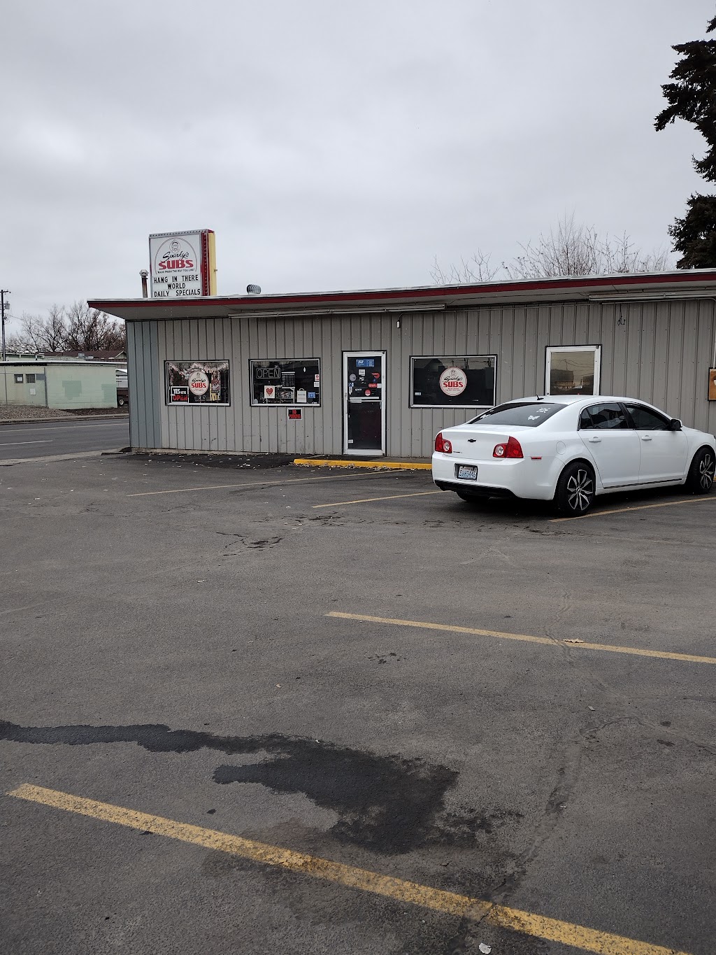 Sparkys Subs | restaurant | 3003 E Mission Ave, Spokane, WA 99202, USA | 5095350900 OR +1 509-535-0900