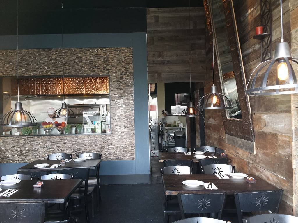 Spinning Dough | restaurant | 2935 Market St, Oakland, CA 94608, USA | 5102509882 OR +1 510-250-9882