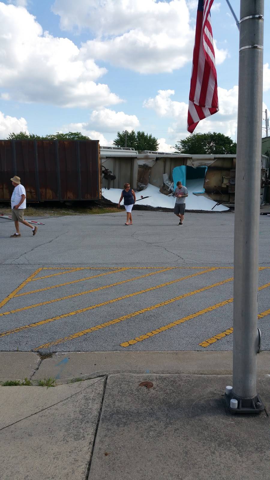 Docs | restaurant | 18625 Main St, Tontogany, OH 43565, USA | 4198234081 OR +1 419-823-4081