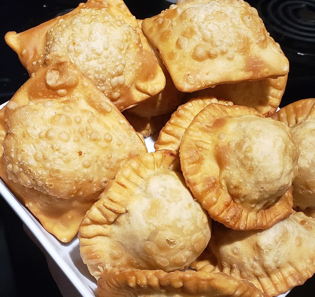 Gochas Empanadas | restaurant | 7046 Atlantic Blvd, Jacksonville, FL 32211, USA | 9044804848 OR +1 904-480-4848