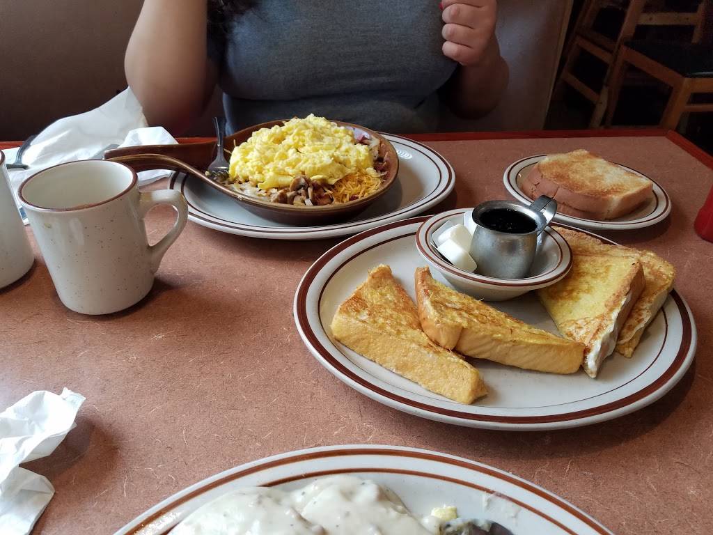 Nicks Kozy Nook | restaurant | 1200 N Division St # 1, Harvard, IL 60033, USA | 8159437643 OR +1 815-943-7643