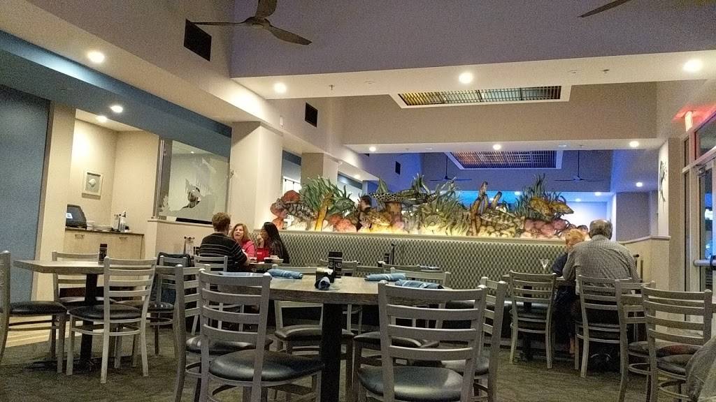 The Island Grille & Raw Bar | restaurant | 210 Madonna Blvd, Tierra Verde, FL 33715, USA | 7277670020 OR +1 727-767-0020