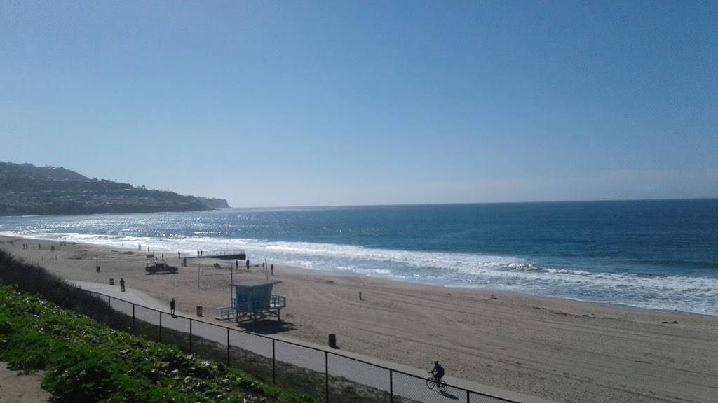 Plaza Hermosa | shopping mall | 703-719 Pier Ave, Hermosa Beach, CA 90254, USA | 2135532200 OR +1 213-553-2200