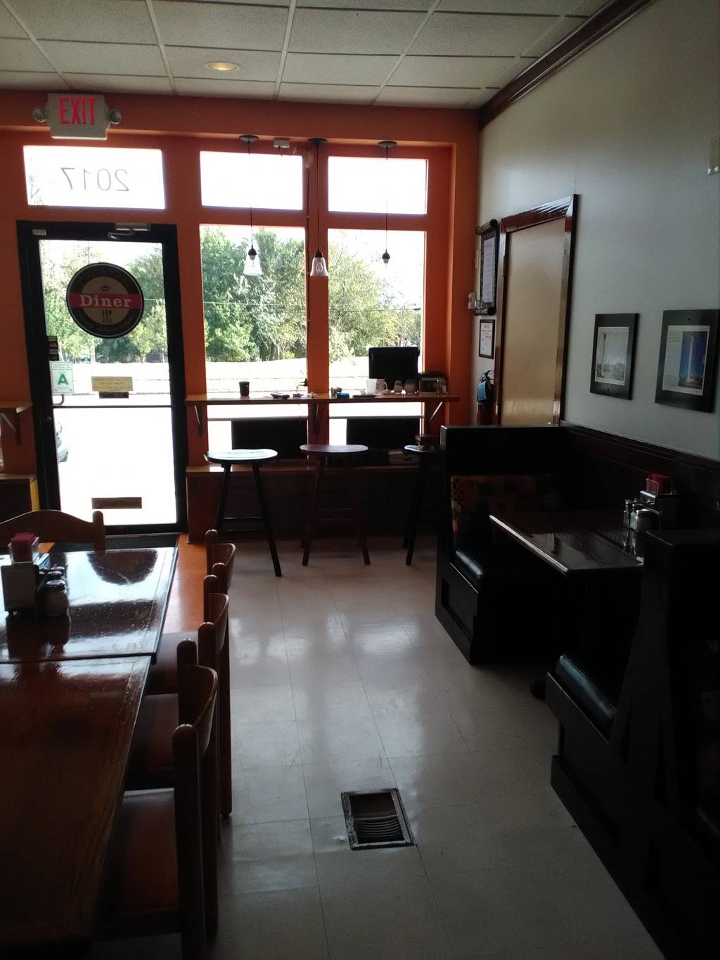 Fresnos Diner | restaurant | 2017 E Grand Blvd, St. Louis, MO 63107, USA | 3148750020 OR +1 314-875-0020