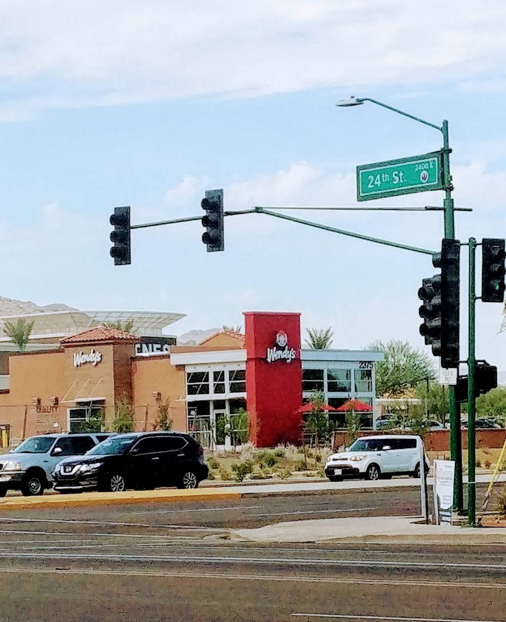 Wendys | restaurant | 2375 E Baseline Rd, Phoenix, AZ 85042, USA | 4803972108 OR +1 480-397-2108