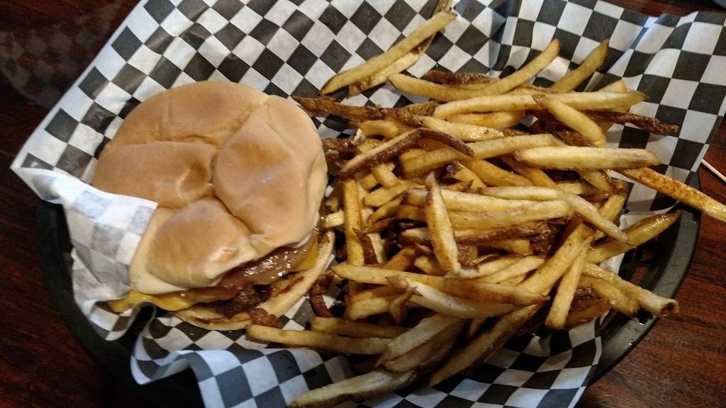 Blus BBQ and Burgers | restaurant | 612 N Robinson Ave, Oklahoma City, OK 73102, USA | 4056022587 OR +1 405-602-2587