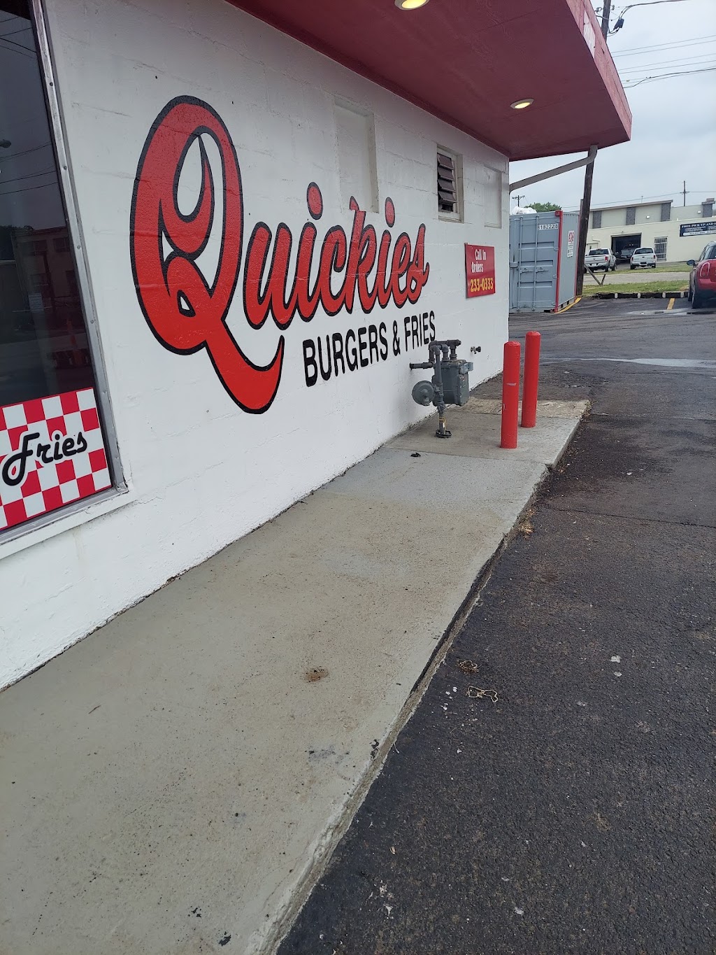Quickies Burger and Fries | restaurant | 1000 Kansas Ave, Kansas City, KS 66105, USA | 9132330333 OR +1 913-233-0333