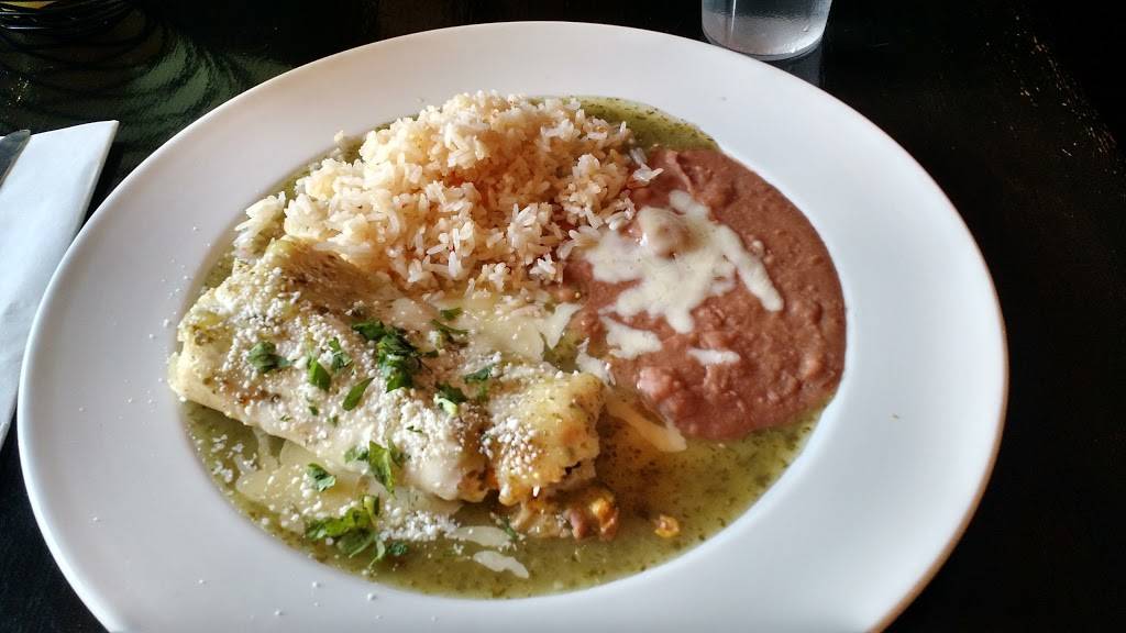 Roosevelt Tamale Parlor | restaurant | 2817 24th St, San Francisco, CA 94110, USA | 4158242600 OR +1 415-824-2600