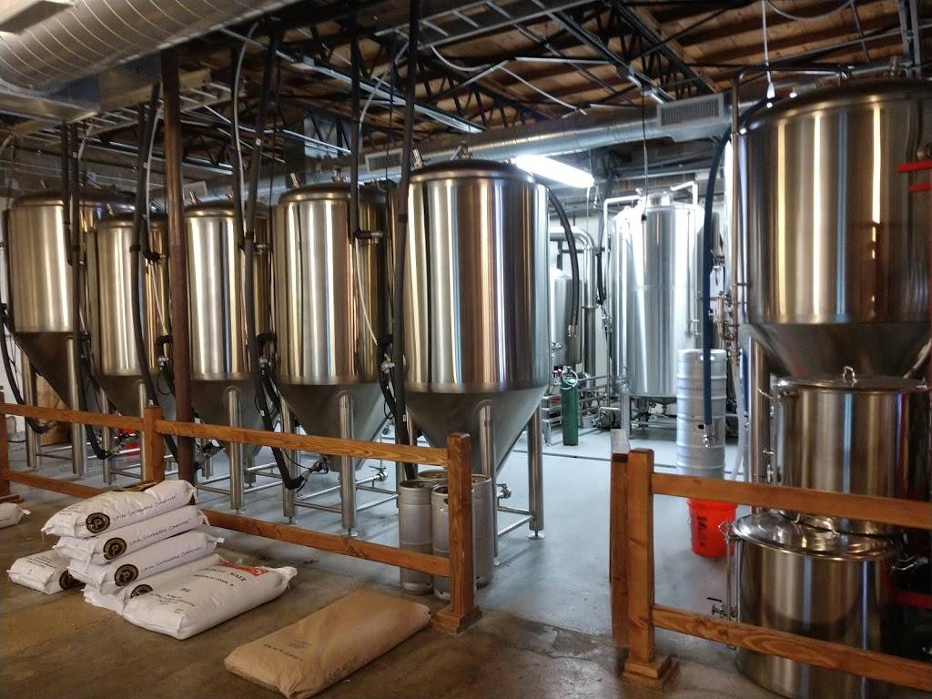 Southern Roots Brewing Co. | restaurant | 219 N 8th St, Waco, TX 76701, USA | 2547322309 OR +1 254-732-2309