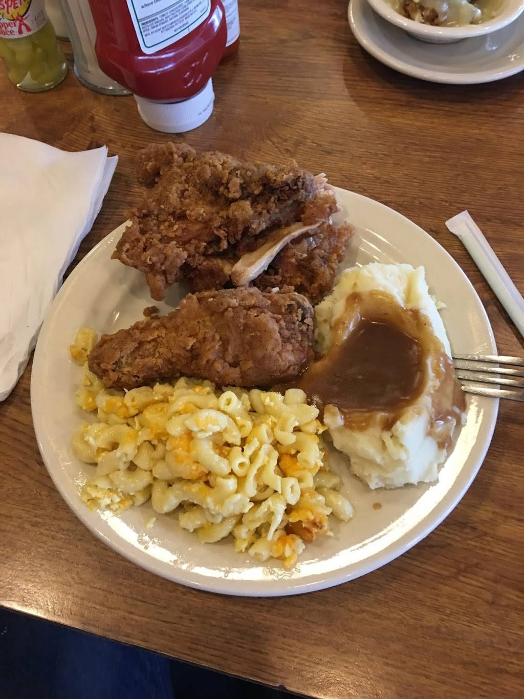 Lizards Thicket Restaurant | restaurant | 10170 Two Notch Rd, Columbia, SC 29229, USA | 8034195662 OR +1 803-419-5662