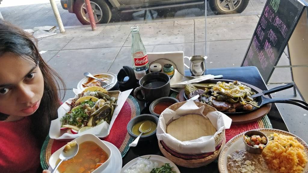 Adelita | restaurant | 1108 S 9th St, Philadelphia, PA 19147, USA | 2153341002 OR +1 215-334-1002