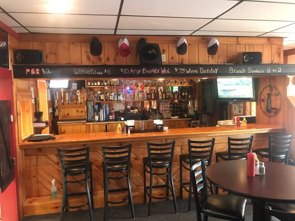 Wicked Wings | restaurant | 1 Market Pl #13, Essex Junction, VT 05452, USA | 8028797111 OR +1 802-879-7111