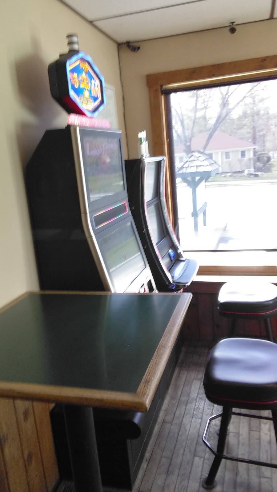 Jake Morans | restaurant | 57 S Lake St, Mundelein, IL 60060, USA | 8475665152 OR +1 847-566-5152