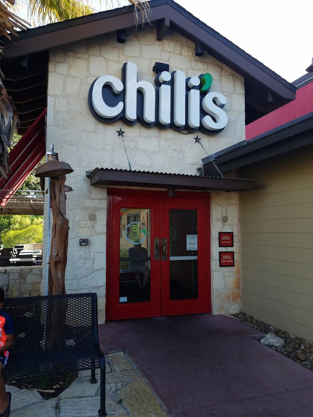 Chilis Grill & Bar | meal takeaway | 1185 Junction Hwy, Kerrville, TX 78028, USA | 8308952445 OR +1 830-895-2445