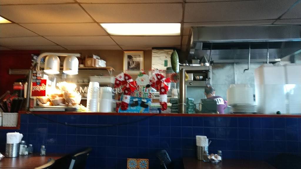 Mis Chilaquiles | restaurant | 5735 W 16th St, Cicero, IL 60804, USA | 7084776454 OR +1 708-477-6454