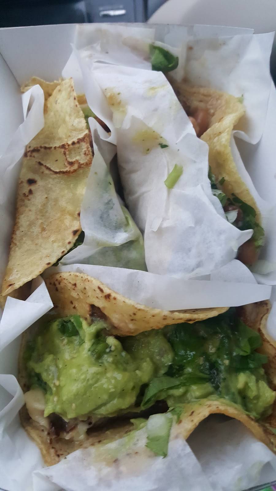 Mazorca Tacos | restaurant | 636 S 6th St, Milwaukee, WI 53204, USA | 4148106603 OR +1 414-810-6603