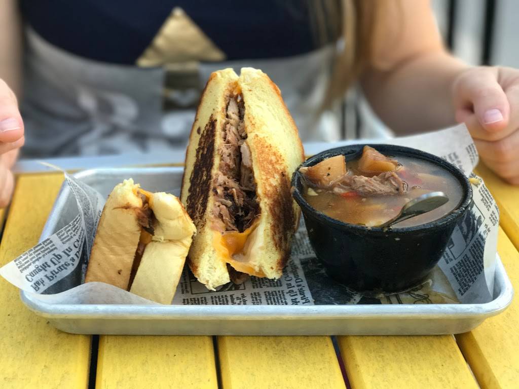 Alvis Barbeque | restaurant | 3233 Biddle Ave, Wyandotte, MI 48192, USA | 7342831030 OR +1 734-283-1030