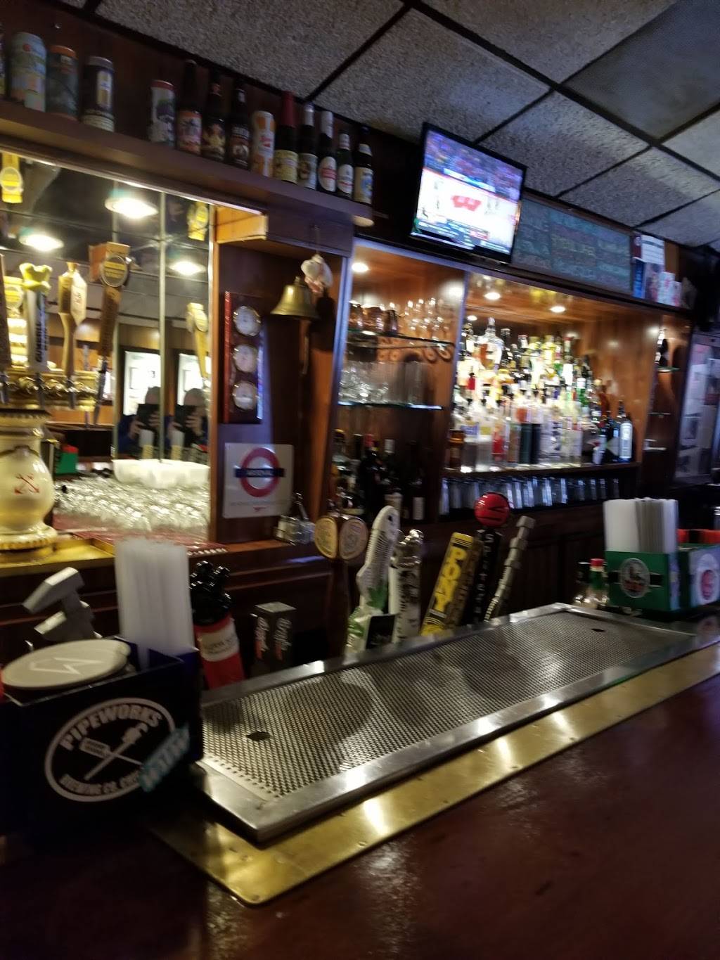 Twin Anchors Restaurant & Tavern | restaurant | 1655 N Sedgwick St, Chicago, IL 60614, USA | 3122661616 OR +1 312-266-1616