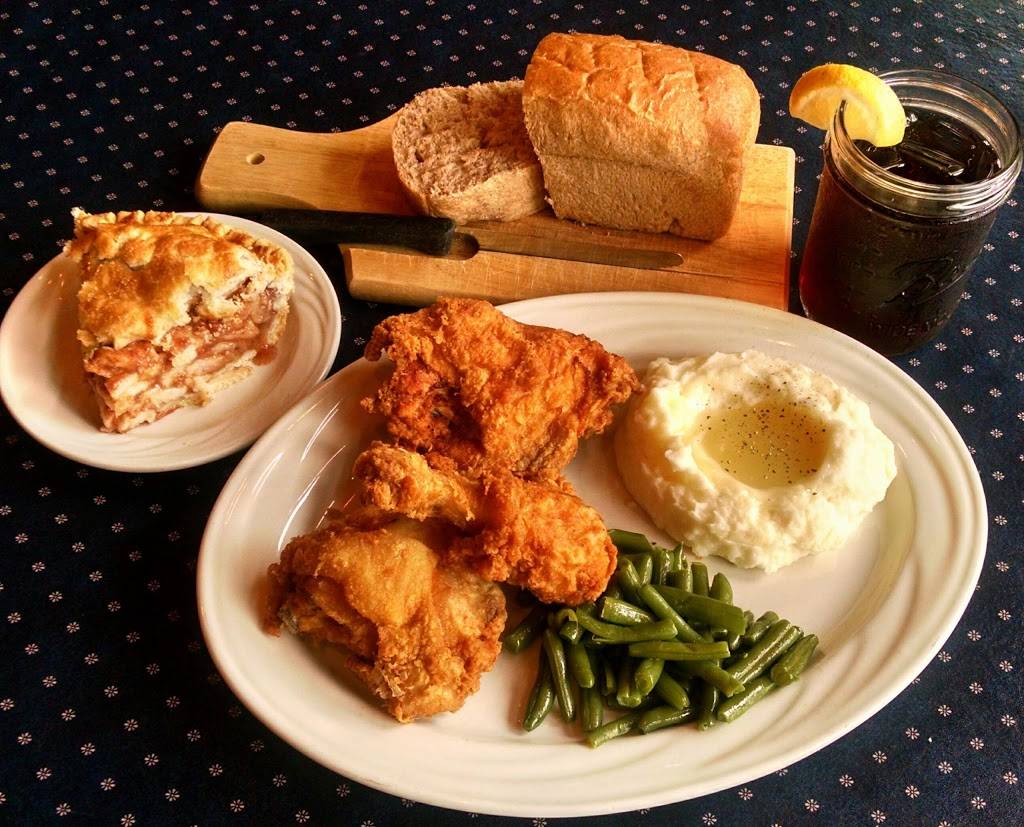 Des Dutch Essenhaus | restaurant | 176 N Market St, Shreve, OH 44676, USA | 3305672212 OR +1 330-567-2212