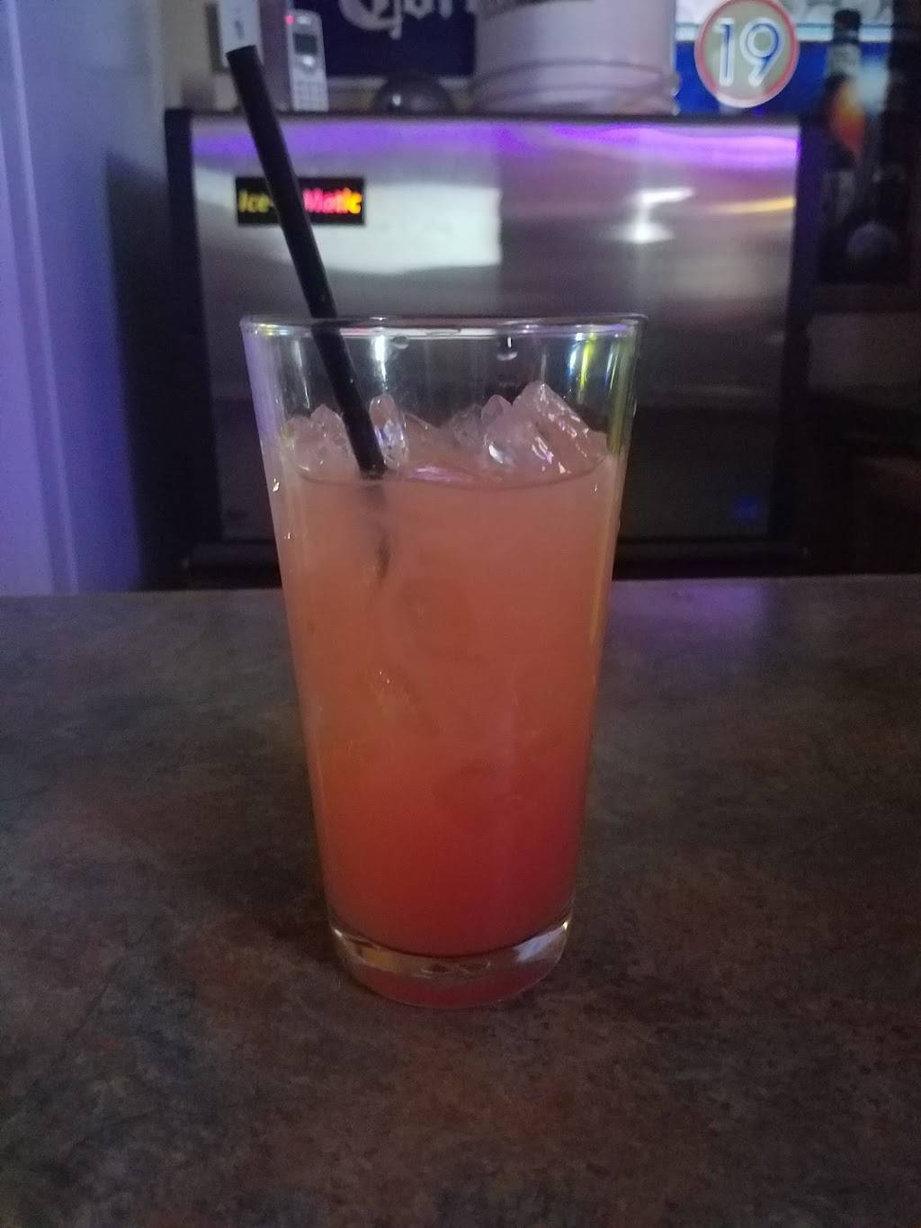 Rubens Bar & Grill | restaurant | 255 E Ave M, Lancaster, CA 93535, USA | 6614719356 OR +1 661-471-9356