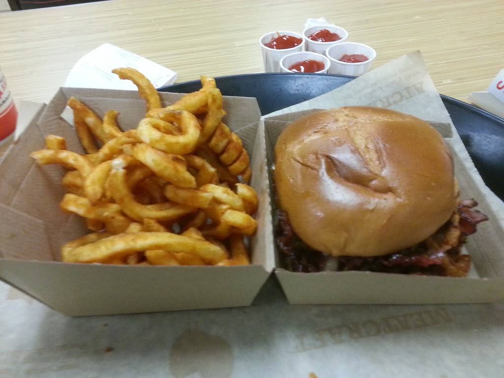 Arbys | restaurant | 4310 Union Deposit Rd, Harrisburg, PA 17111, USA | 7175409247 OR +1 717-540-9247