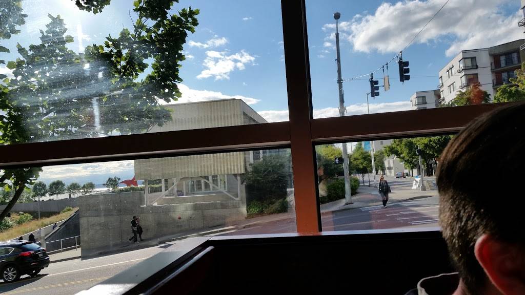 Romios Pizza & Pasta | restaurant | 2801 Western Ave E, Seattle, WA 98121, USA | 2062845420 OR +1 206-284-5420