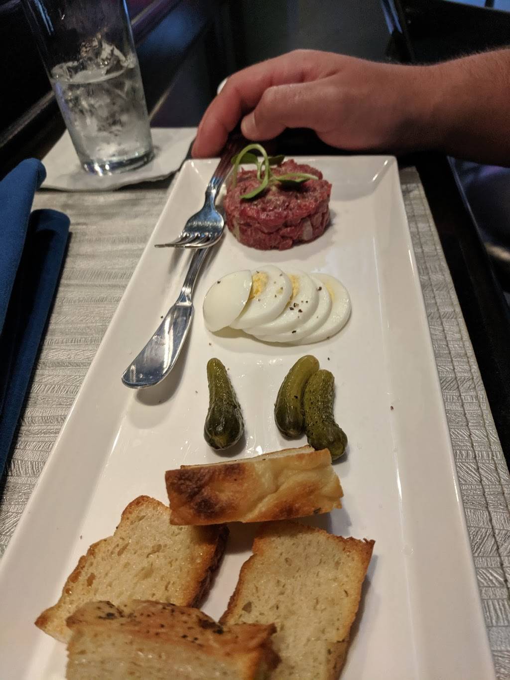 The Left Bank Restaurant & Bar | restaurant | 120 N George St, York, PA 17401, USA | 7178438010 OR +1 717-843-8010