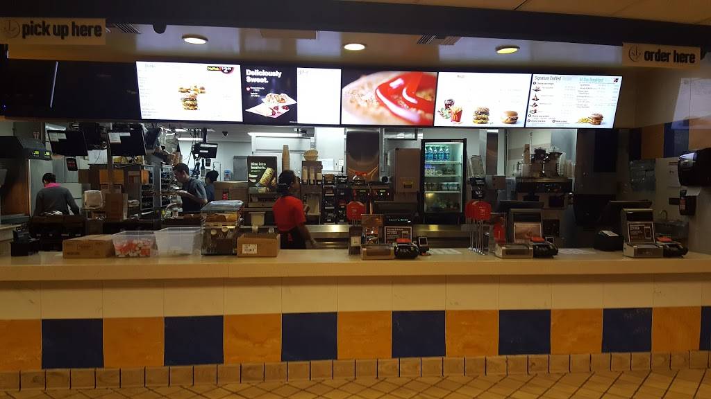 McDonalds | cafe | 2137 E Harbor Blvd, Ventura, CA 93001, USA | 8056430913 OR +1 805-643-0913