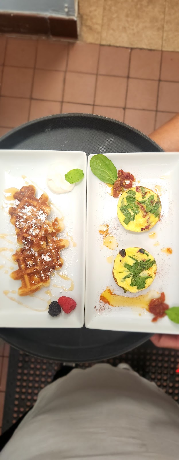 TAP Wine Lounge | night club | 1011 Del Paso Blvd, Sacramento, CA 95815, USA | 2793452909 OR +1 279-345-2909