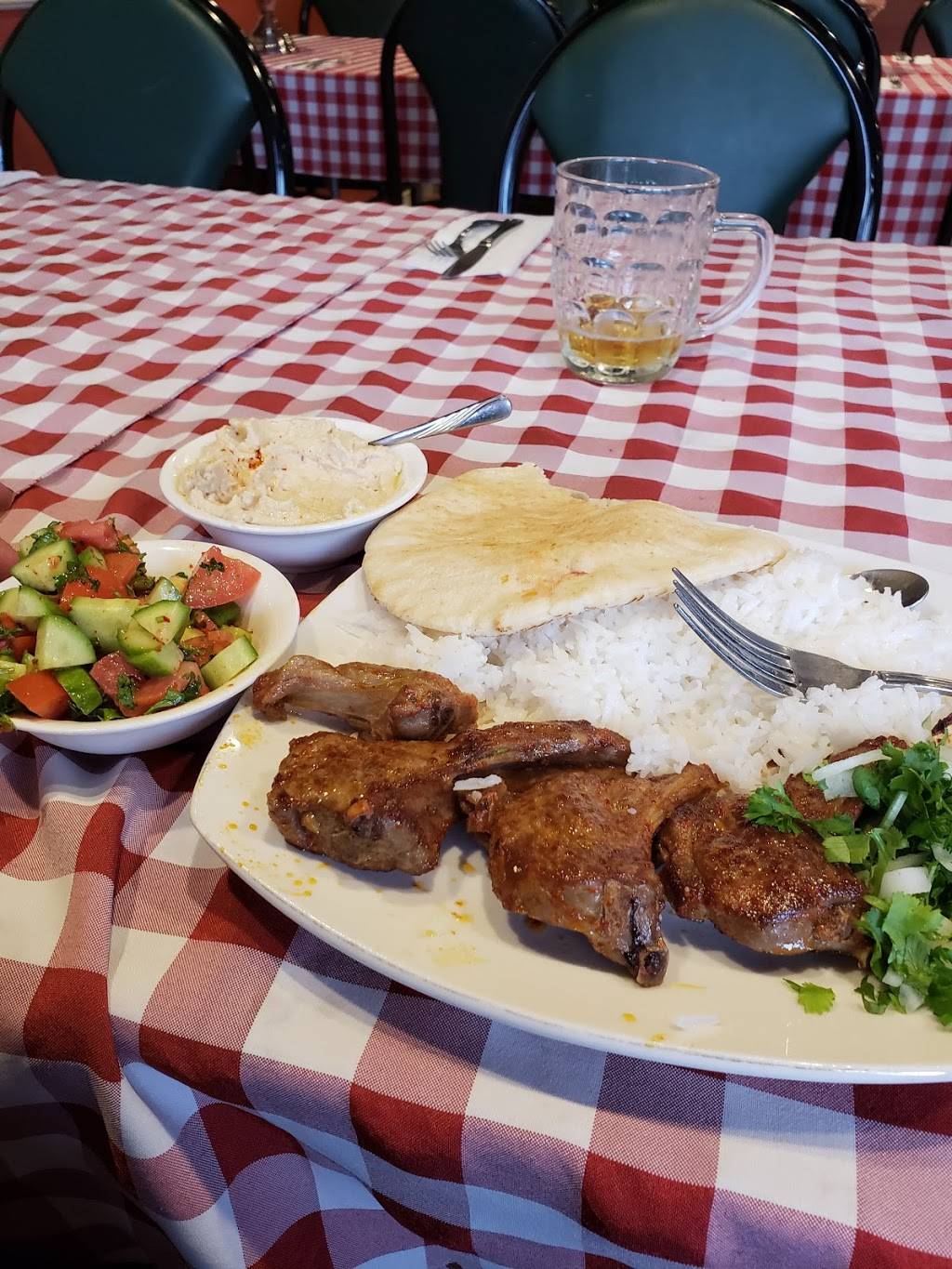 Leos Pizza Family Restaurant | restaurant | 7556 Foothill Blvd, Tujunga, CA 91042, USA | 8183522222 OR +1 818-352-2222