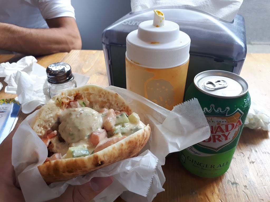 Ess&Bentch | restaurant | 313 Kingston Ave, Brooklyn, NY 11213, USA | 7187057770 OR +1 718-705-7770