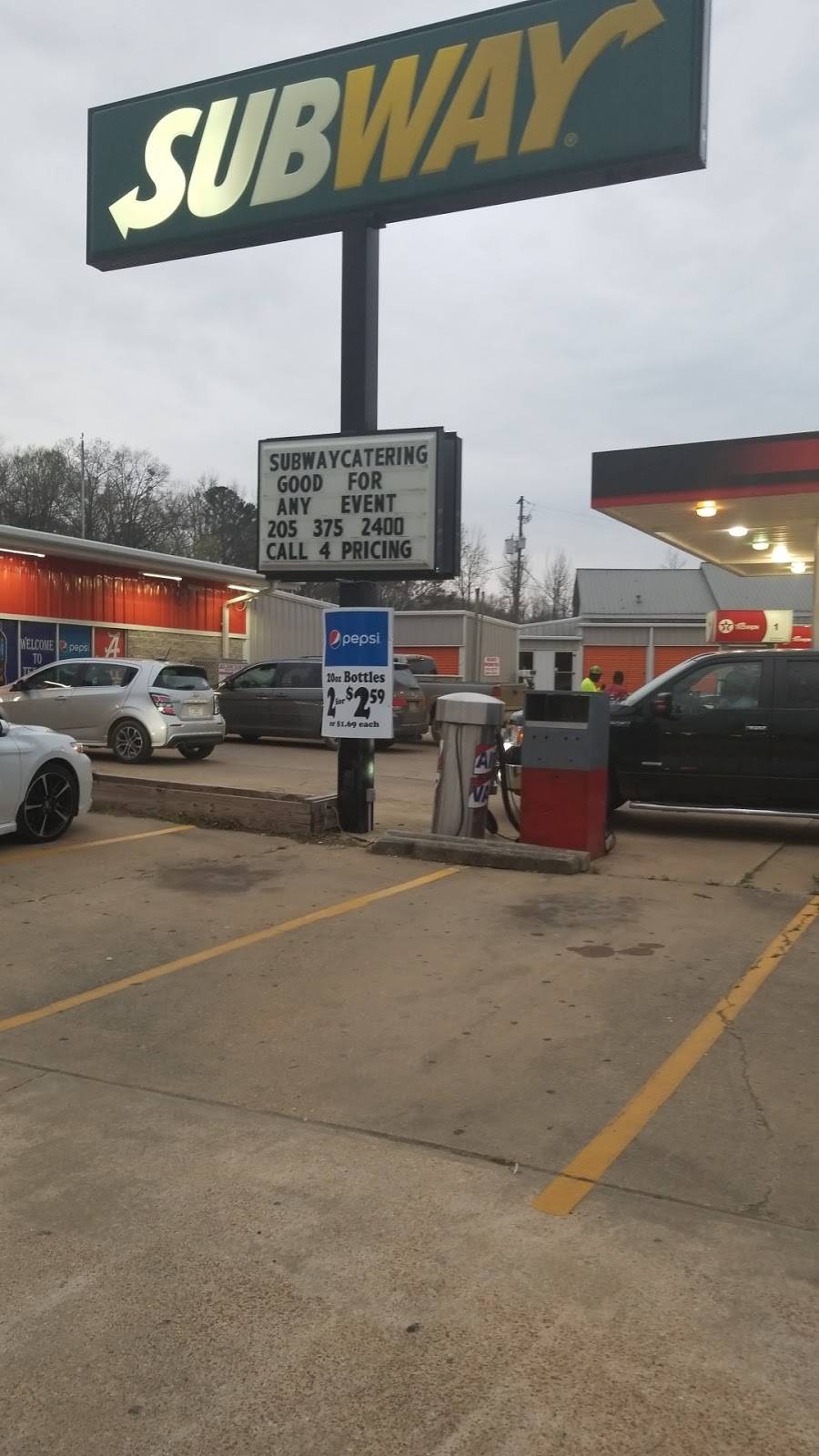 Subway | meal takeaway | 506 1st Ave W, Reform, AL 35481, USA | 2053752400 OR +1 205-375-2400