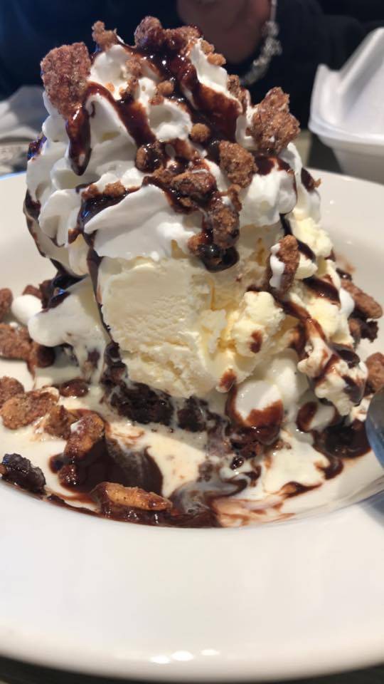 Razzoos Cajun Cafe | restaurant | 1340 W Memorial Rd Drive, Oklahoma City, OK 73114, USA | 4054456070 OR +1 405-445-6070