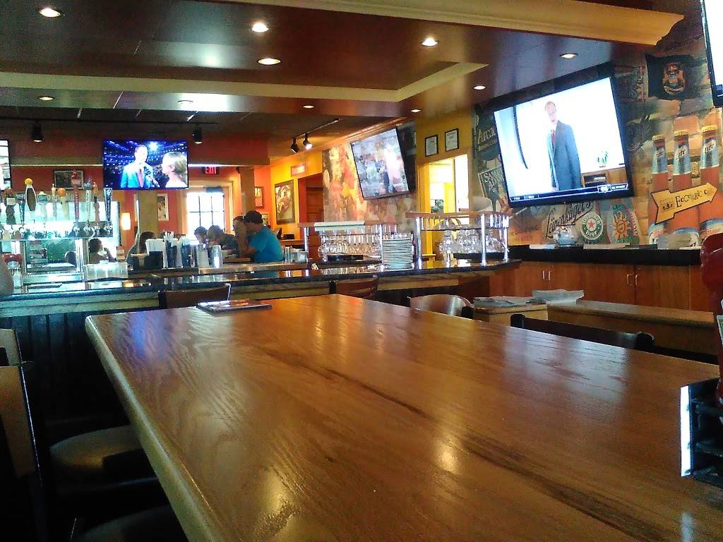 Applebees Grill + Bar | restaurant | 718 Perry Ave, Big Rapids, MI 49307, USA | 2317967429 OR +1 231-796-7429