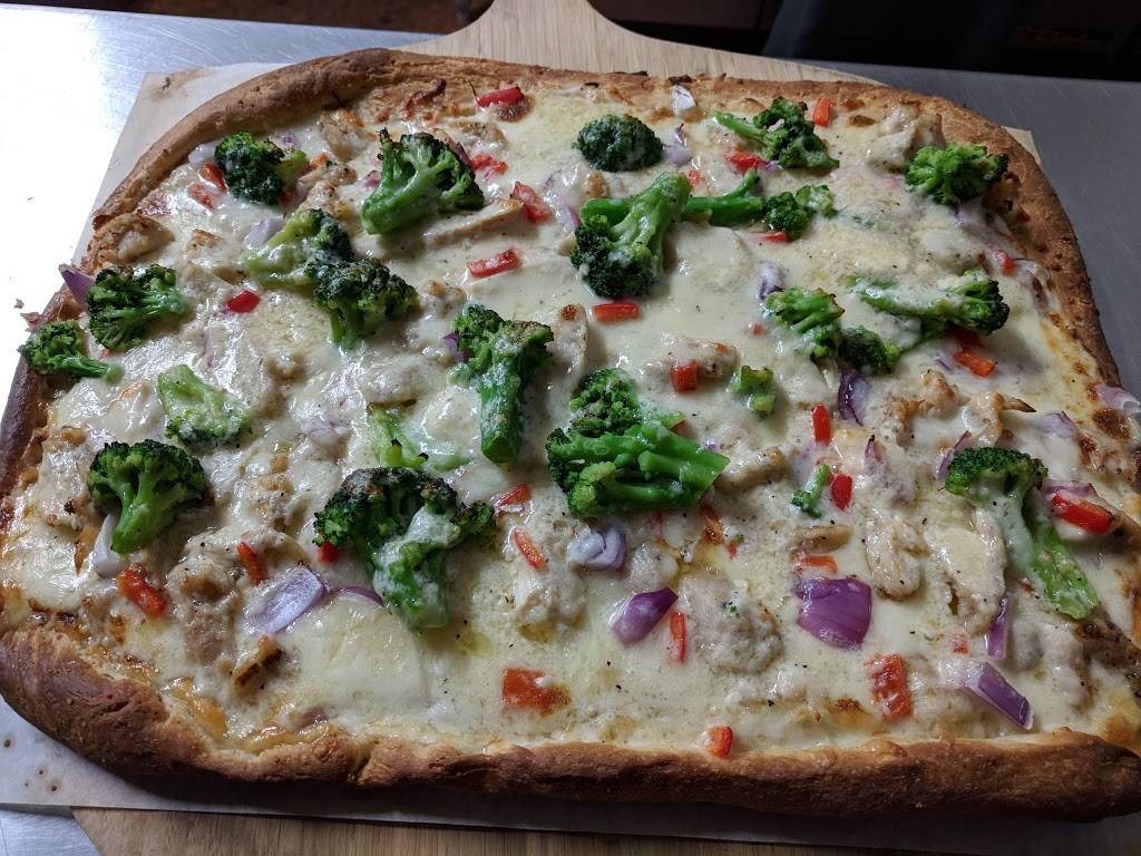 Park Falls Gastropub | restaurant | 124 S 4th Ave, Park Falls, WI 54552, USA | 7155189108 OR +1 715-518-9108