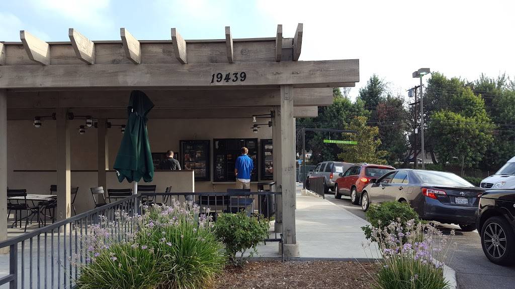 Starbucks | cafe | 19439 Ventura Blvd, Tarzana, CA 91356, USA | 8187749660 OR +1 818-774-9660