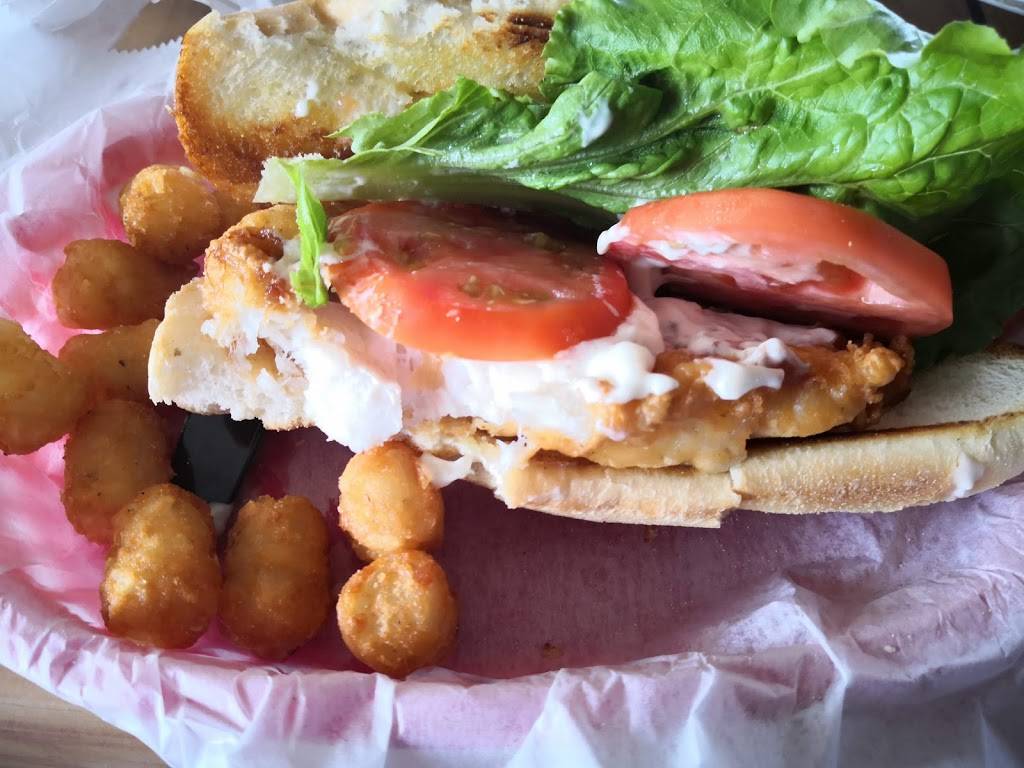 The Parrot Bar and Grill | restaurant | 1100 6th Ave S, Naples, FL 34102, USA | 2394357900 OR +1 239-435-7900