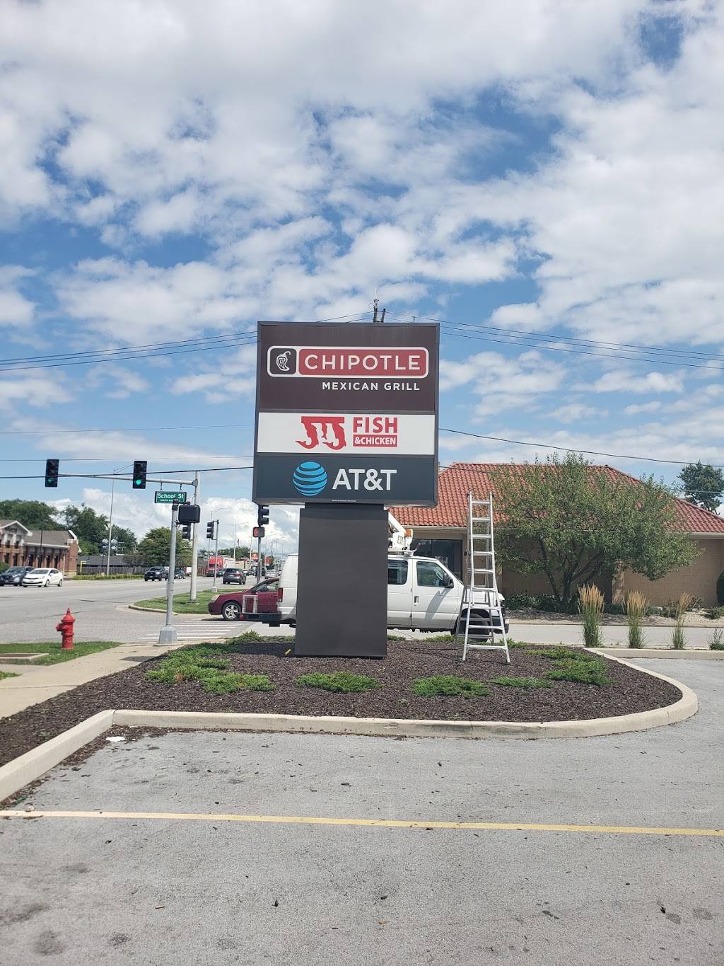 JJ Fish and chicken | restaurant | 565 E 162nd St, South Holland, IL 60473, USA | 7083312222 OR +1 708-331-2222